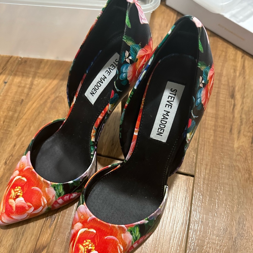 Never worn, new
